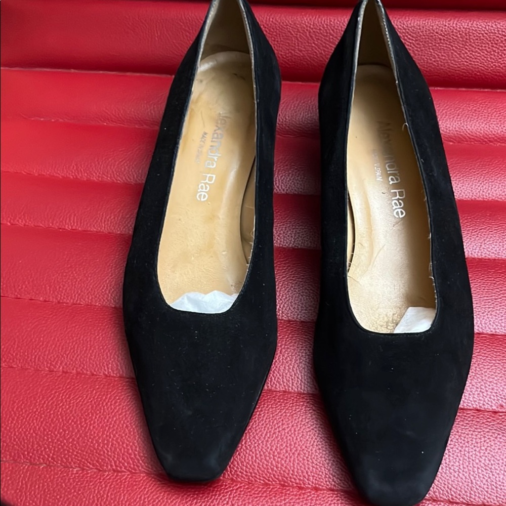 Elegant Black Flats with Suede Finish. Made in Spain